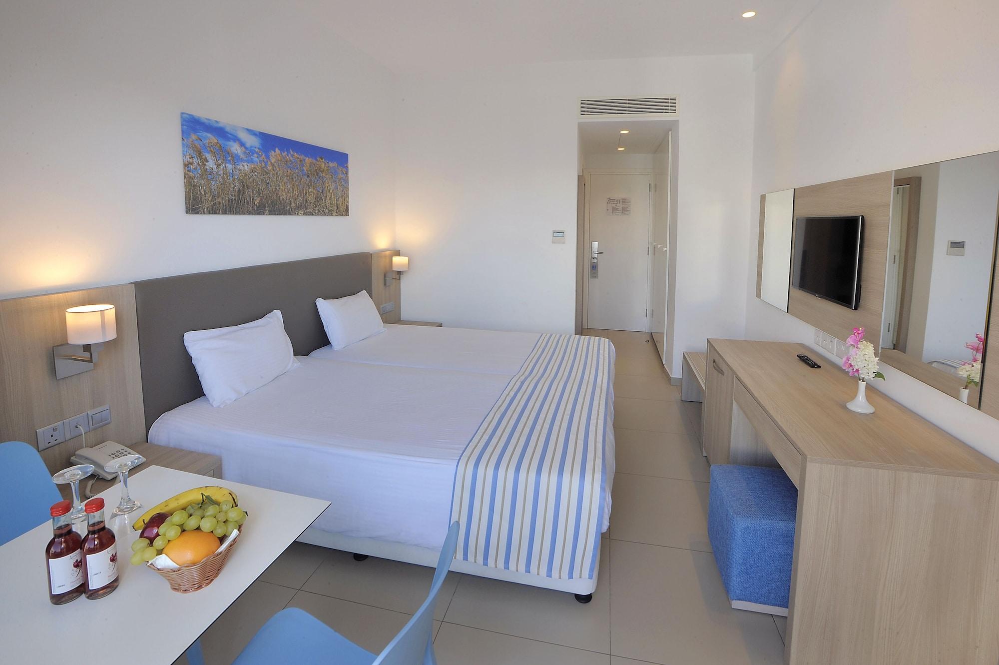 Nissiana Hotel & Bungalows Ayia Napa Ngoại thất bức ảnh
