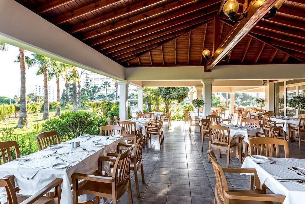 Nissiana Hotel & Bungalows Ayia Napa Ngoại thất bức ảnh