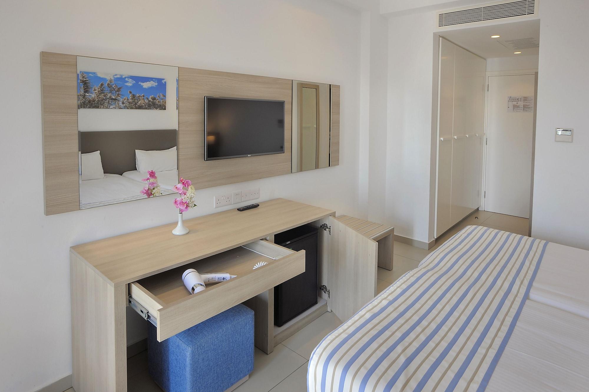 Nissiana Hotel & Bungalows Ayia Napa Ngoại thất bức ảnh