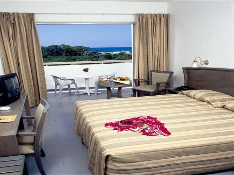 Nissiana Hotel & Bungalows Ayia Napa Ngoại thất bức ảnh