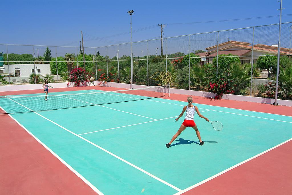 Nissiana Hotel & Bungalows Ayia Napa Ngoại thất bức ảnh